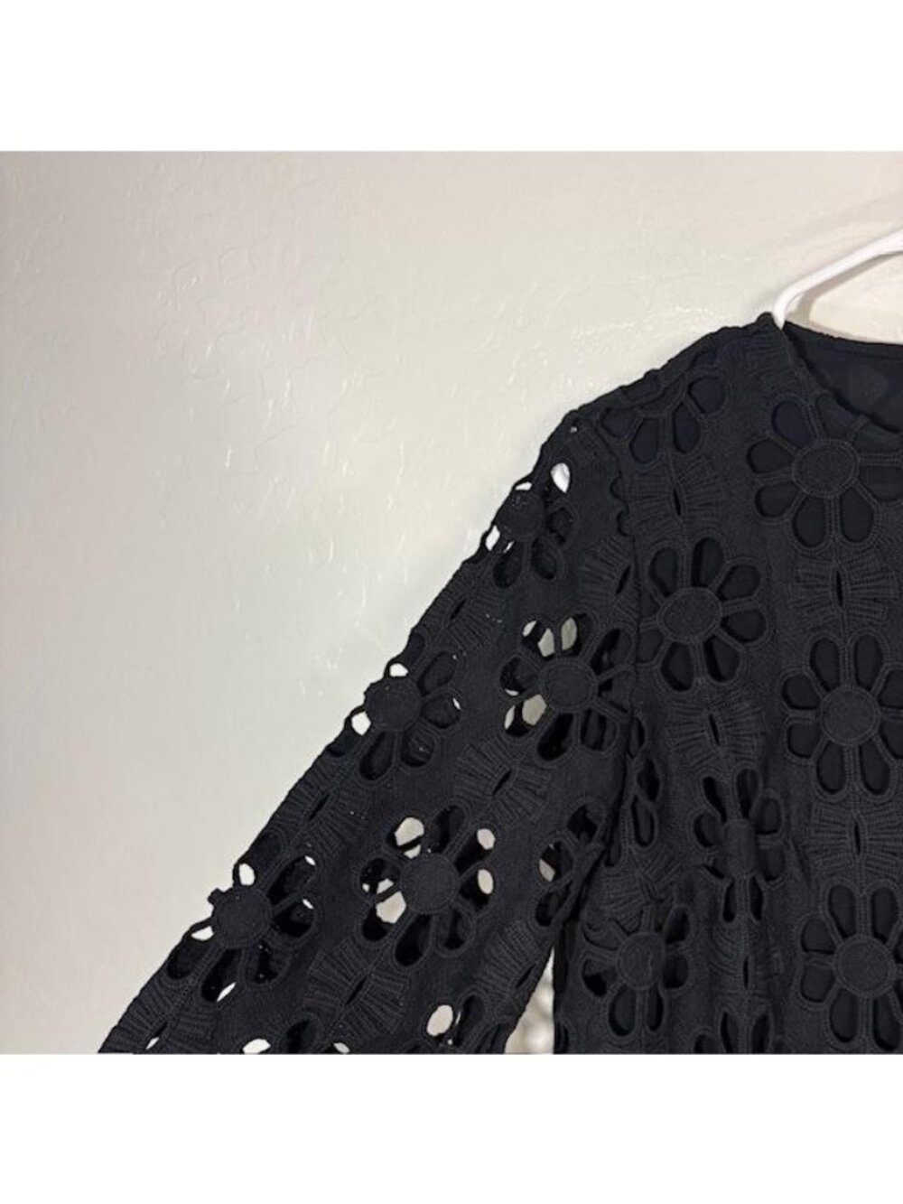 Tuckernuck Dress Womens XS Black Floral Crochet Lace Shift 3/4 Sleeve Party - Picture 2 of 8
